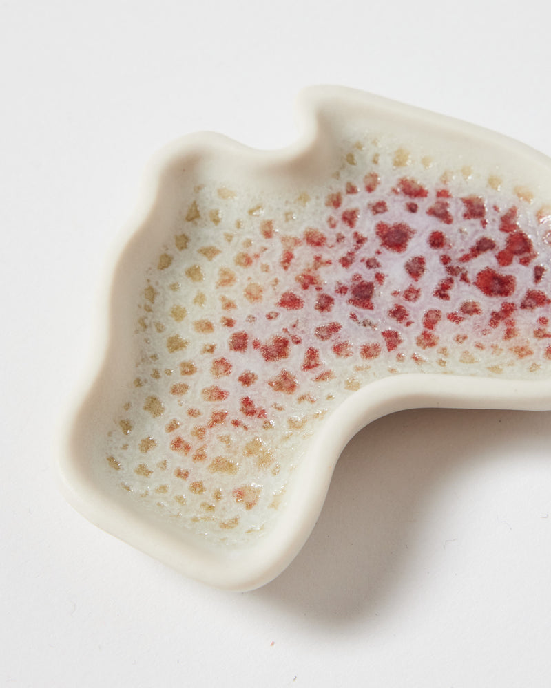 Christopher Plumridge  — Small 'Australia' Ceramic Dish in Red and White