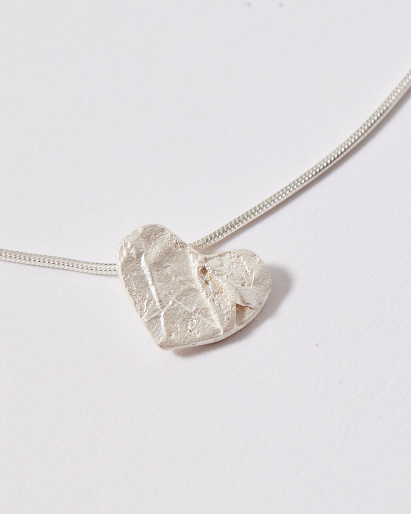 ZIPEI — 'Written in Heart' Necklace in Sterling Silver