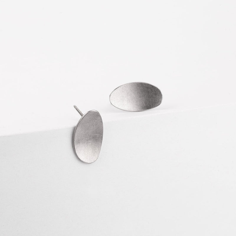 Ferro Forma — Small Oval Stud Earrings in Stainless Steel