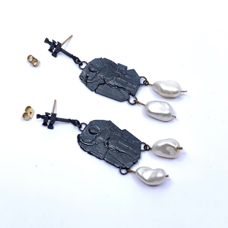 Juan Castro — Oxidised Silver Earrings with Pearls Jewellery Juan Castro | Craft