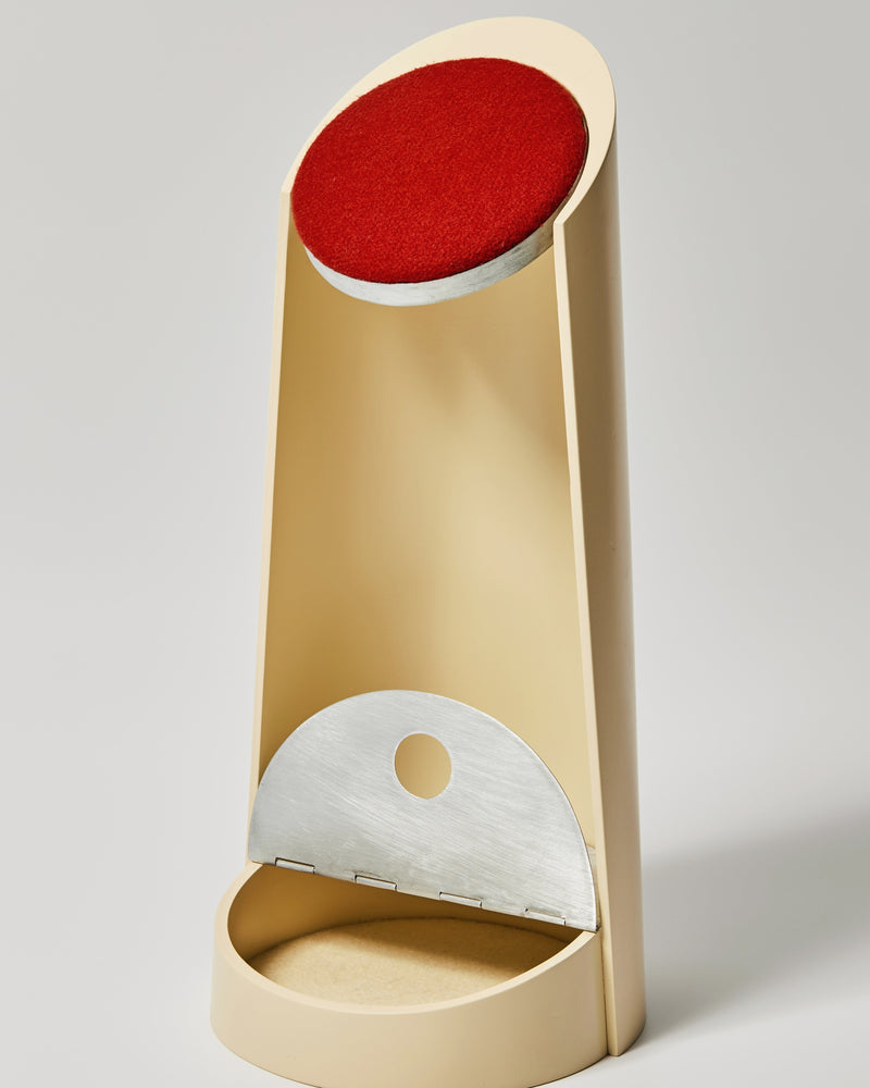 Olivia Bossy  — A Vessel, A Mirror, 2025