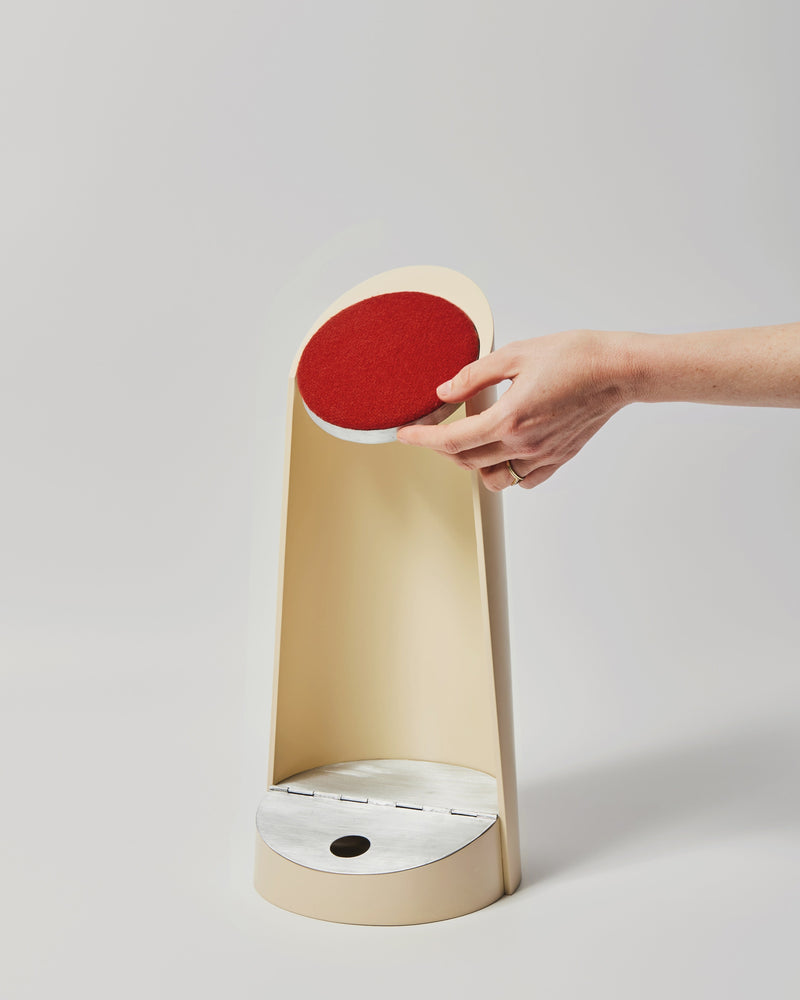 Olivia Bossy  — A Vessel, A Mirror, 2025