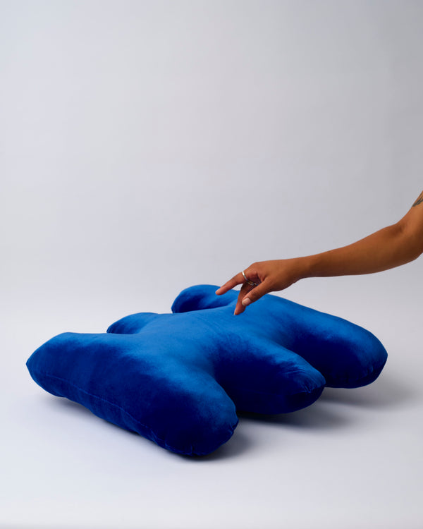 Clumsy — 'Fit for a Queen', Blue Velvet Dog Bed