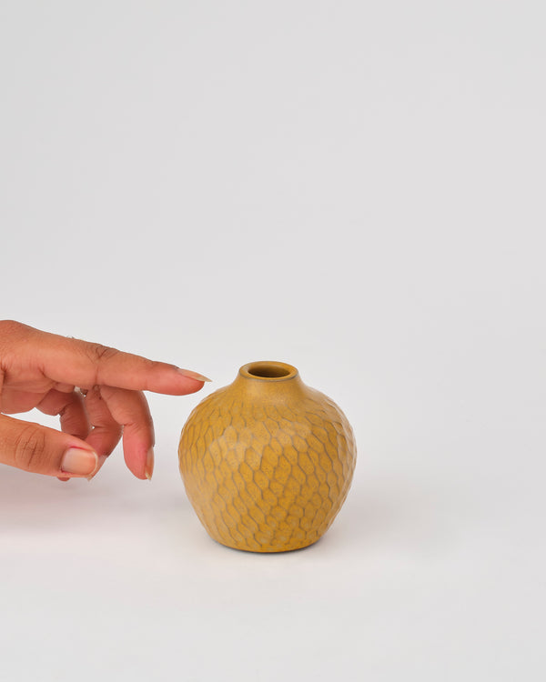 Asahi So —  Small Carved Budvase in Pumpkin