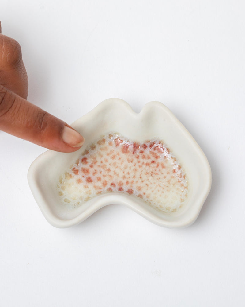 Christopher Plumridge  — Small 'Australia' Deep Dish in Red and White