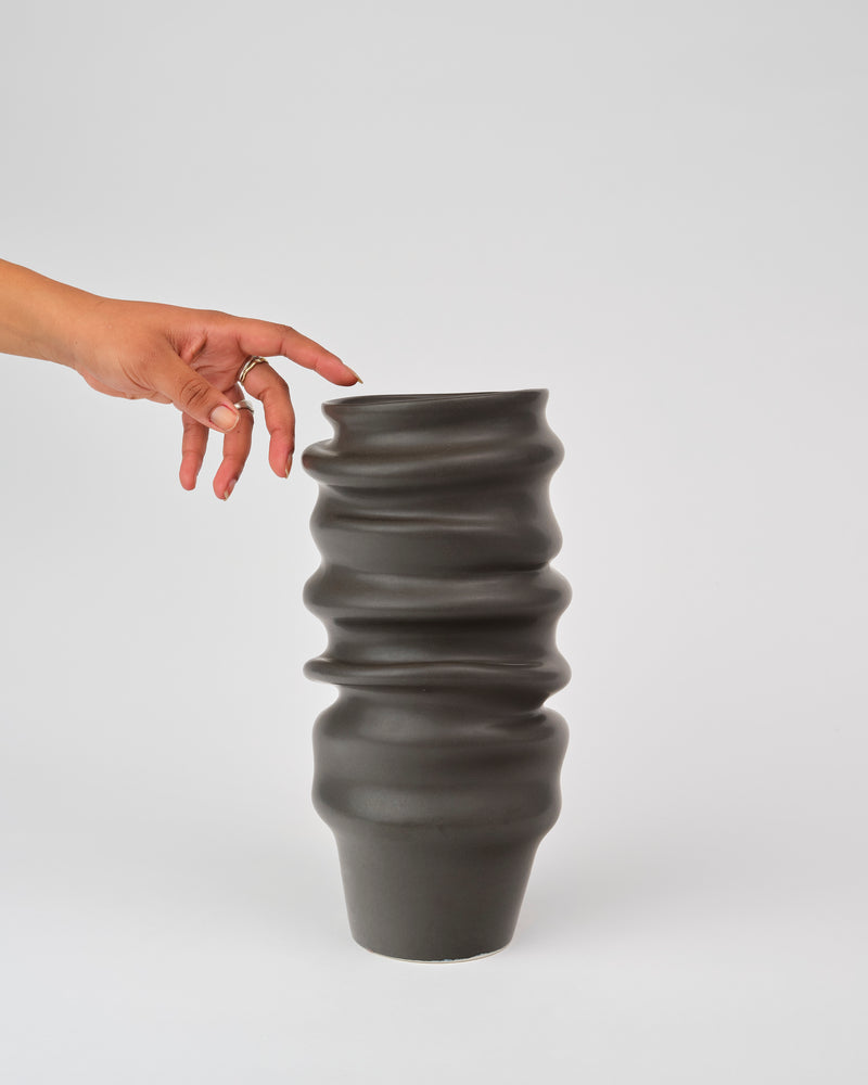 Vanessa Lucas — 'Undulata' Vase, 2024