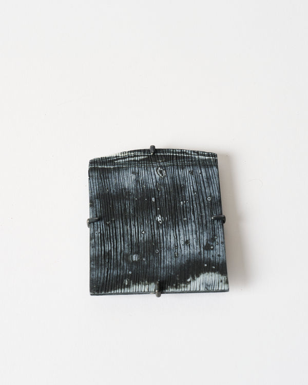 Leslie Matthews – 'Gestures #3', Brooch, 2022
