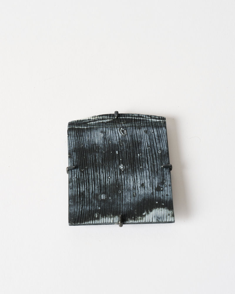 Leslie Matthews – 'Gestures #3', Brooch, 2022