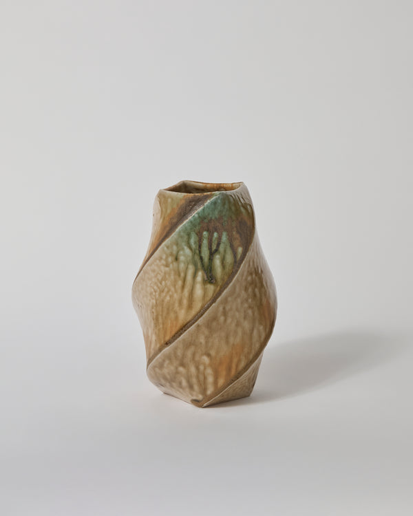 Terunobu Hirata — Twist Faceted Vase in Light Ash Glaze