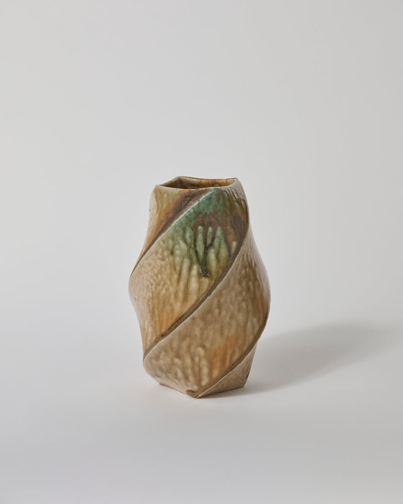 Terunobu Hirata — Twist Faceted Vase in Light Ash Glaze