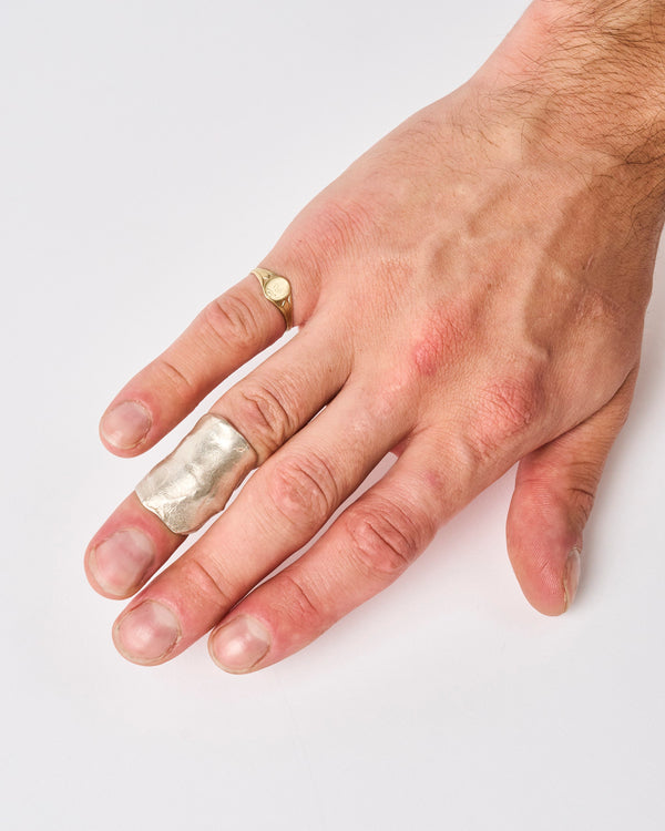 ZIPEI — 'Skin' Ring in Silver