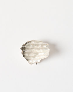 Emily O'Brien – 'Chip on the Shoulder', Medium Brooch in Silver