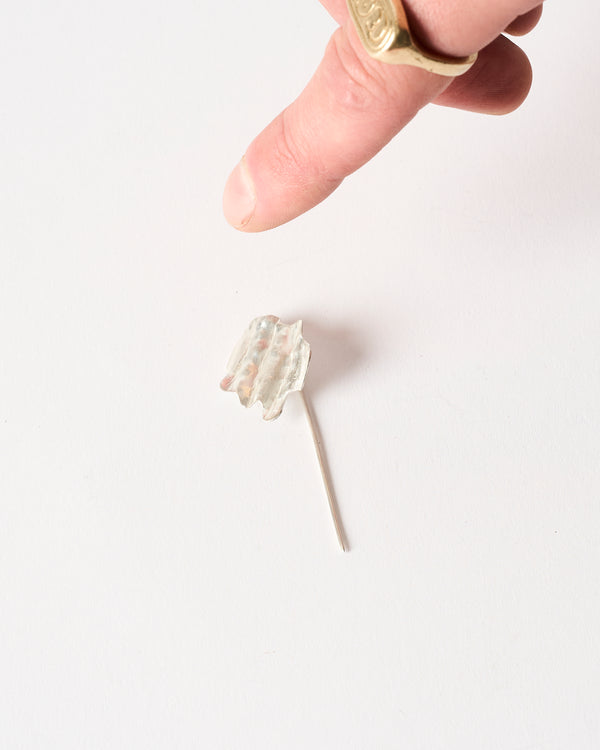 Emily O'Brien – 'Chip on the Shoulder', Small Pin in Silver