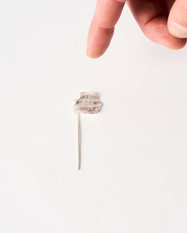 Emily O'Brien – 'Chip on the Shoulder', Small Pin in Silver
