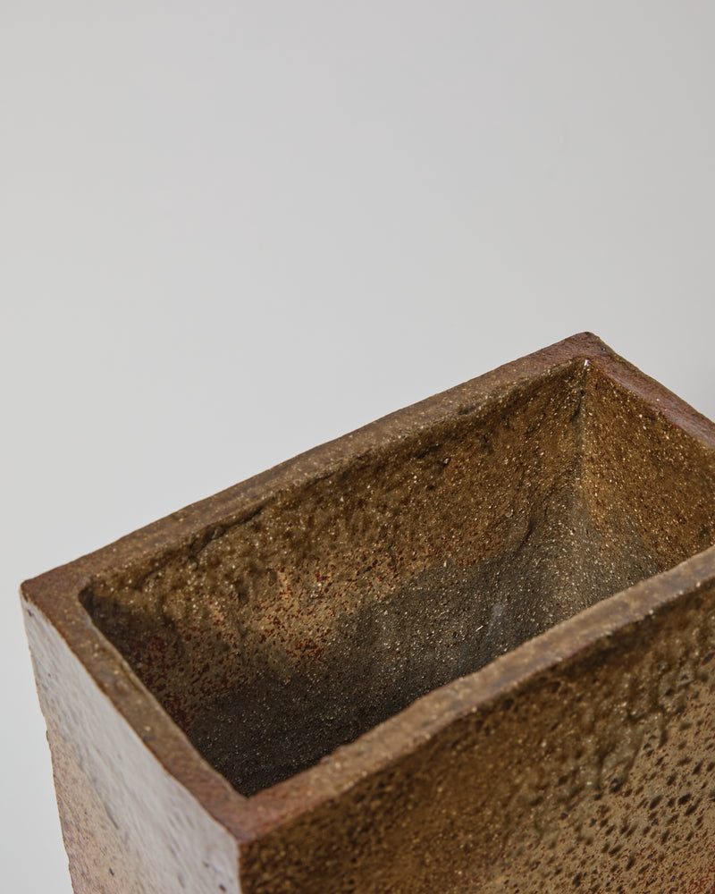 Terunobu Hirata — 'Cuboid' Vase in Ash Glaze