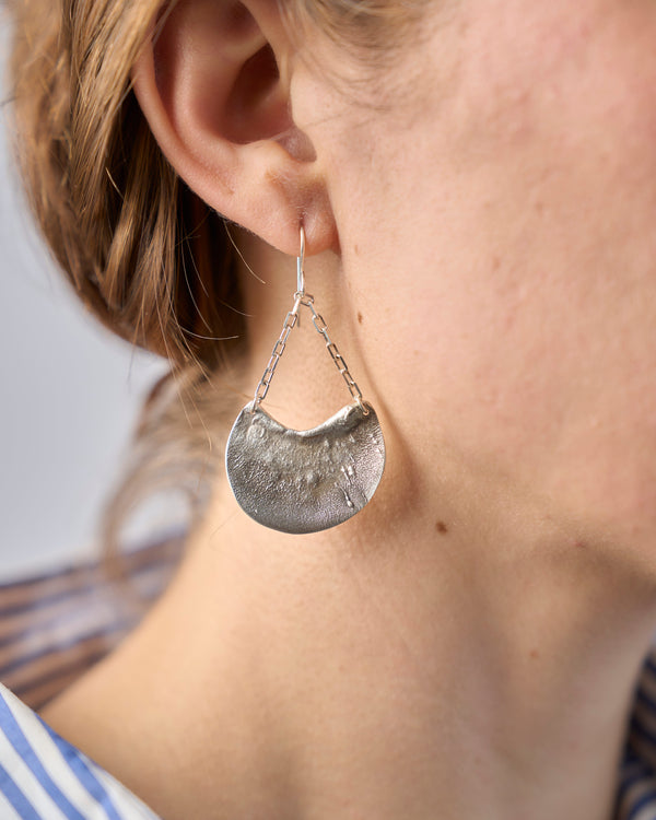 Celia Dottore — 'Meld Half Moon' Earrings in Silver