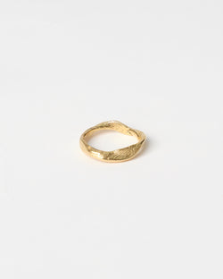 ZIPEI — 'Dance' Ring in 9k Gold