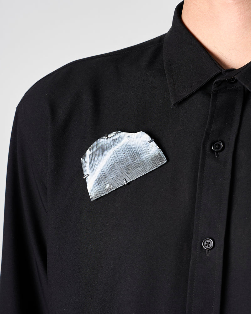 Leslie Matthews – 'Gestures #4', Brooch, 2022