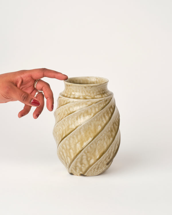 Terunobu Hirata — Twist Faceted Vase in Koshigaraki