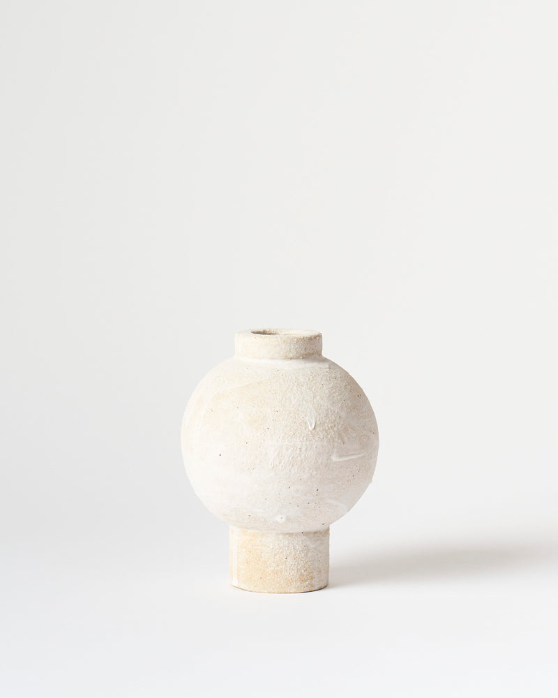 Clae Studio  — 'Moon' Vessel in Matte White