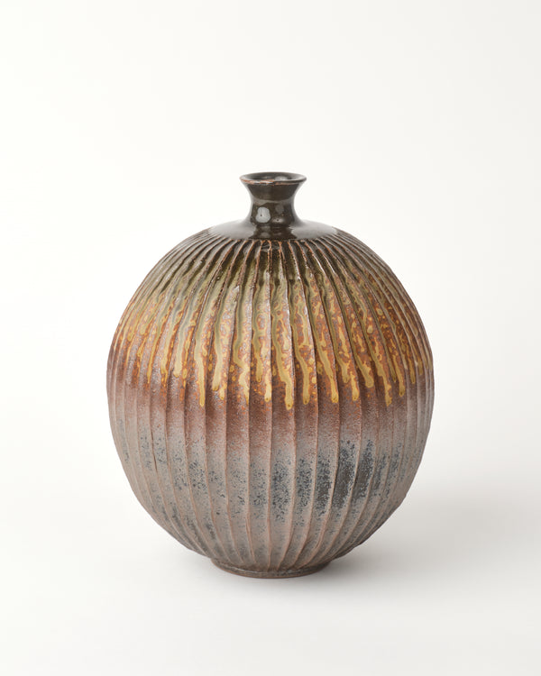 Terunobu Hirata — Fluted Vase in Ash Glaze