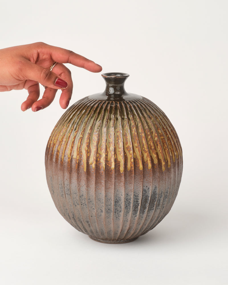 Terunobu Hirata — Fluted Vase in Ash Glaze