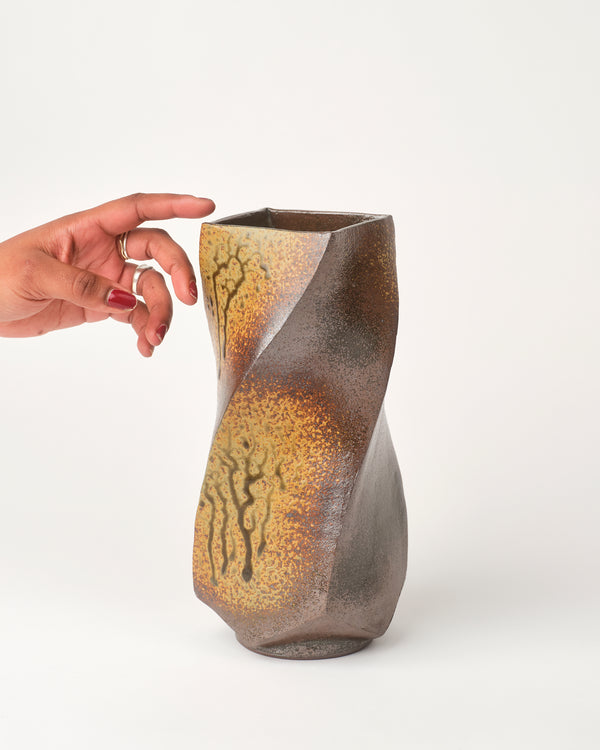 Terunobu Hirata — Cylindrical Twist Vase in Ash Glaze