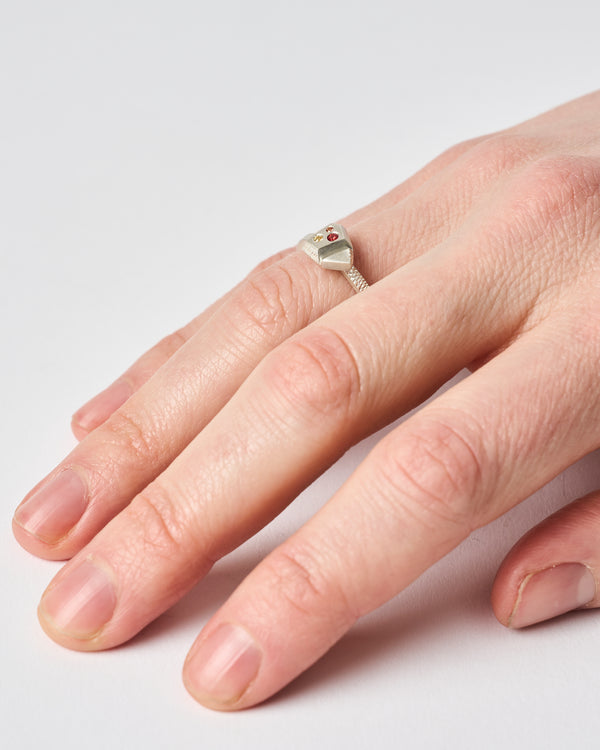 Lauren Trojkovic — 'By my Side' Ring in Silver with Sapphires