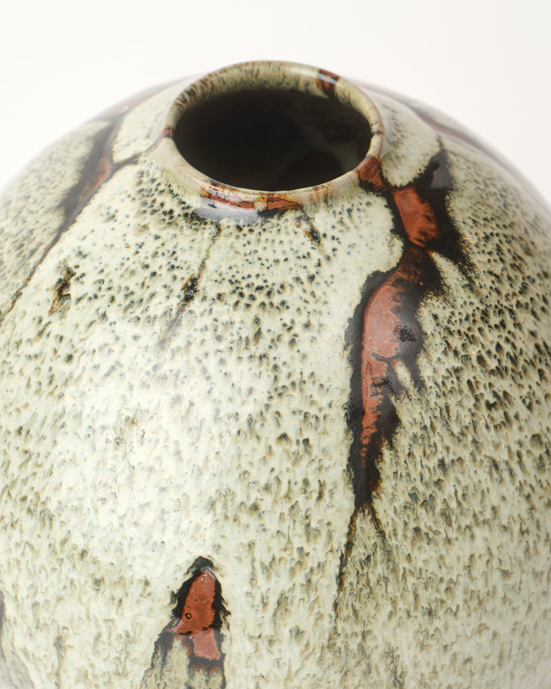 Terunobu Hirata — Shigaraki on Tenmoku Glaze Vase