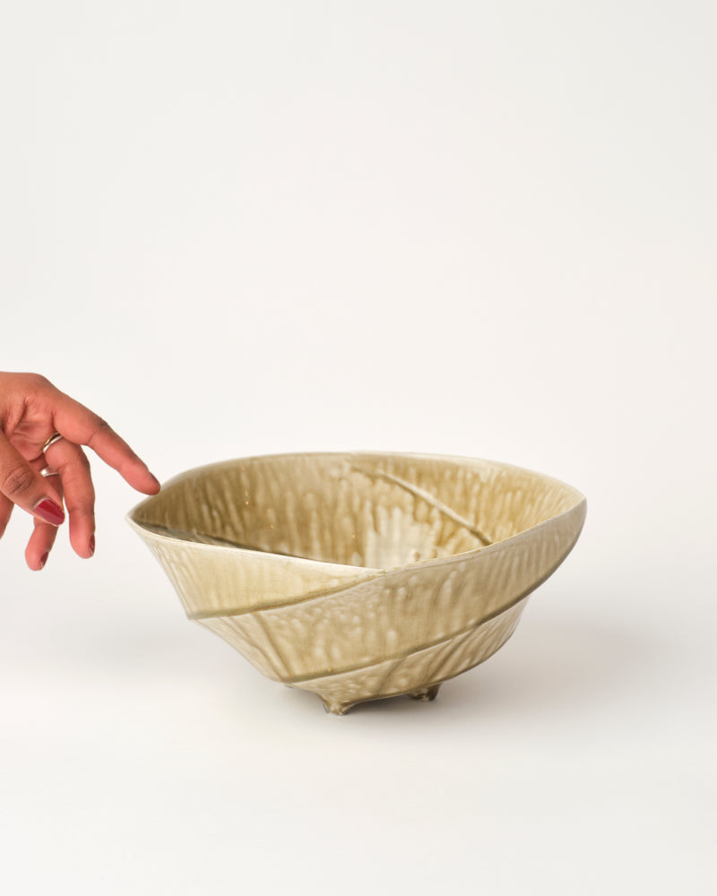 Terunobu Hirata — Twist Bowl in Koshigaraki Glaze