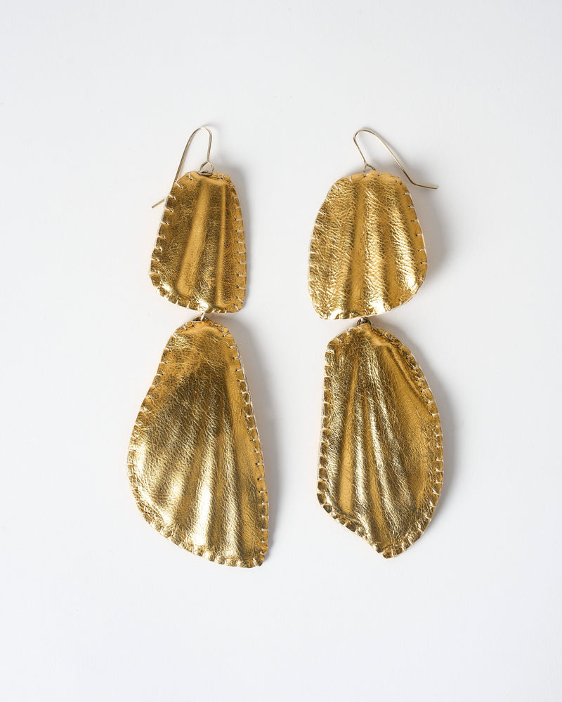 Gabbee Stolp — 'Soft Shell' Earrings with Scallop Shells in Gold