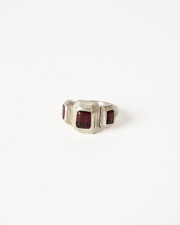 Juan Castro —  'Europa' Ring in Silver and Garnet