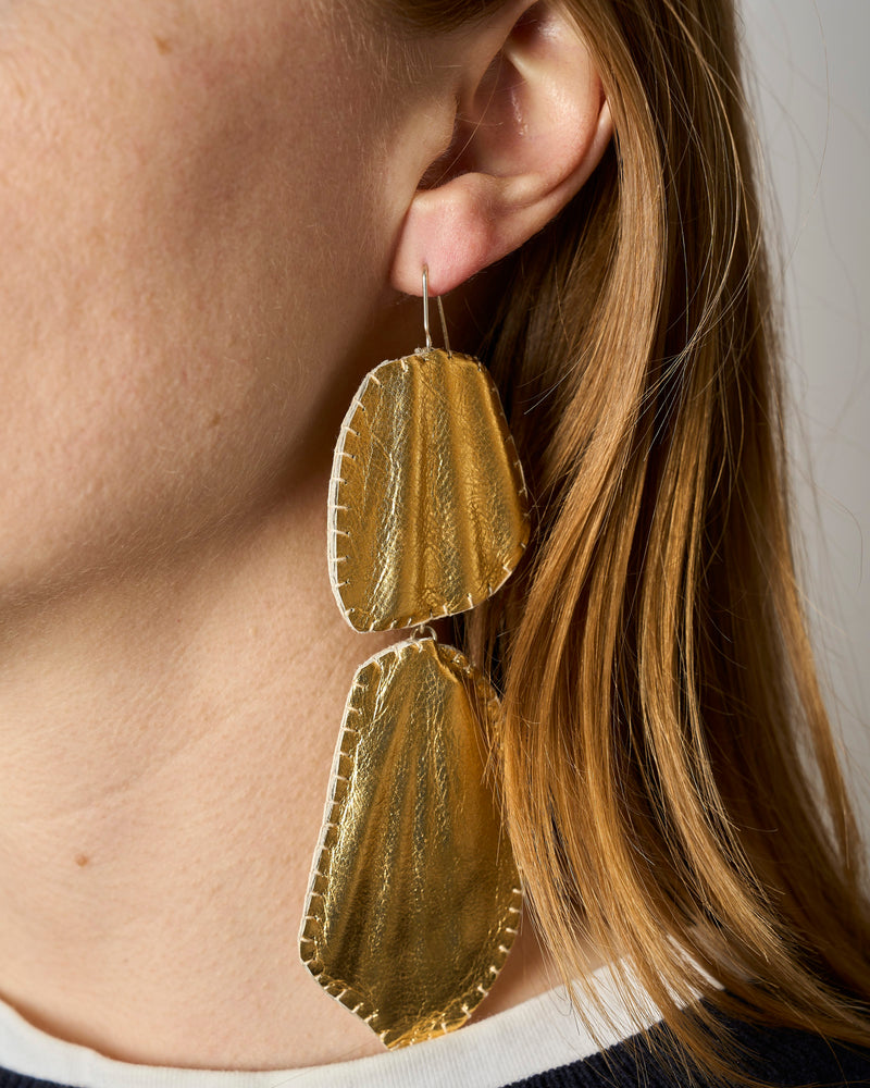 Gabbee Stolp — 'Soft Shell' Earrings with Scallop Shells in Gold
