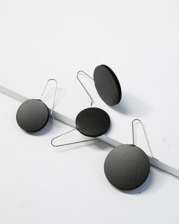 Ferro Forma —  Small Circle Earrings in Black Stainless Steel