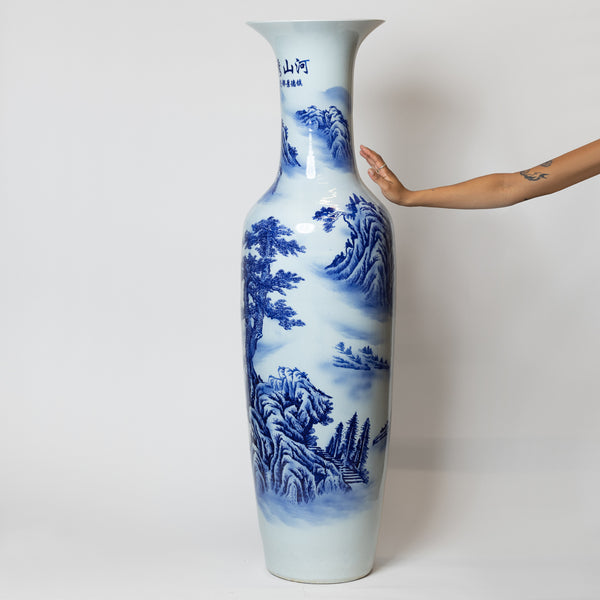 Leon Zhan – 'New York Yankees Mountain Vase', 2023