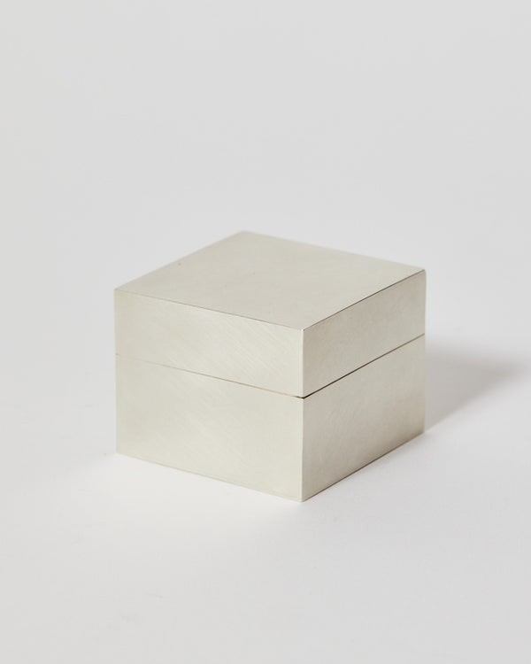 Kenny Yong-soo Son – Square silver box, 2023