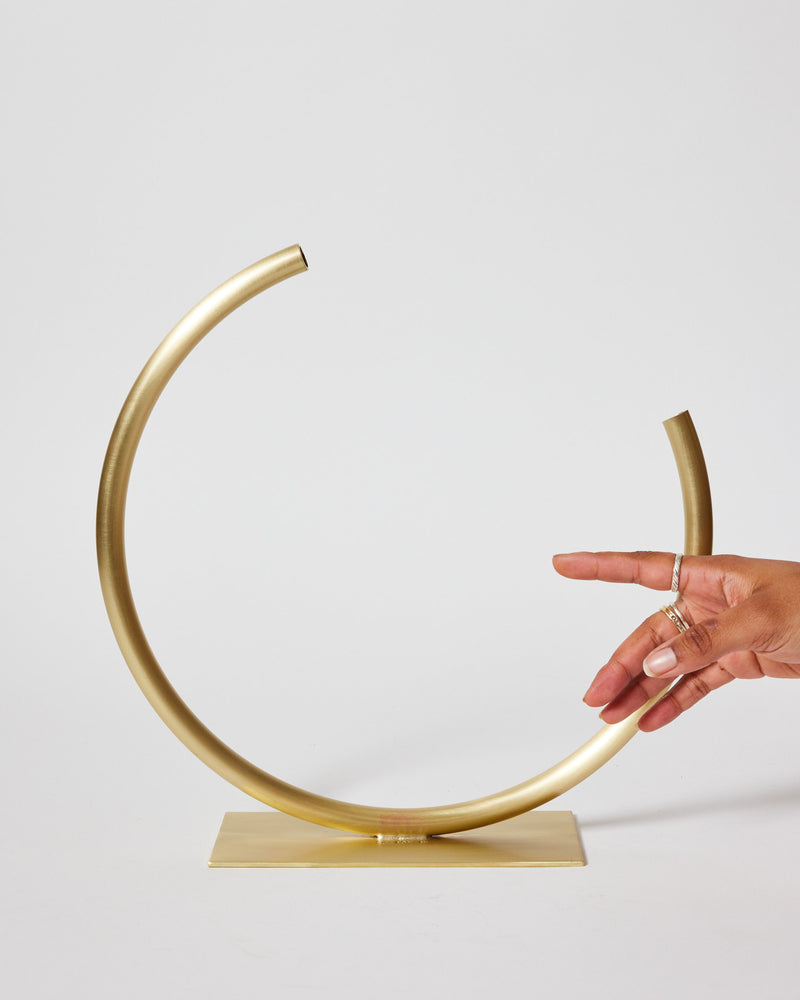 Anna Varendorff, ACV studio — Medium 'Edging Over' Vase in Thick Brass