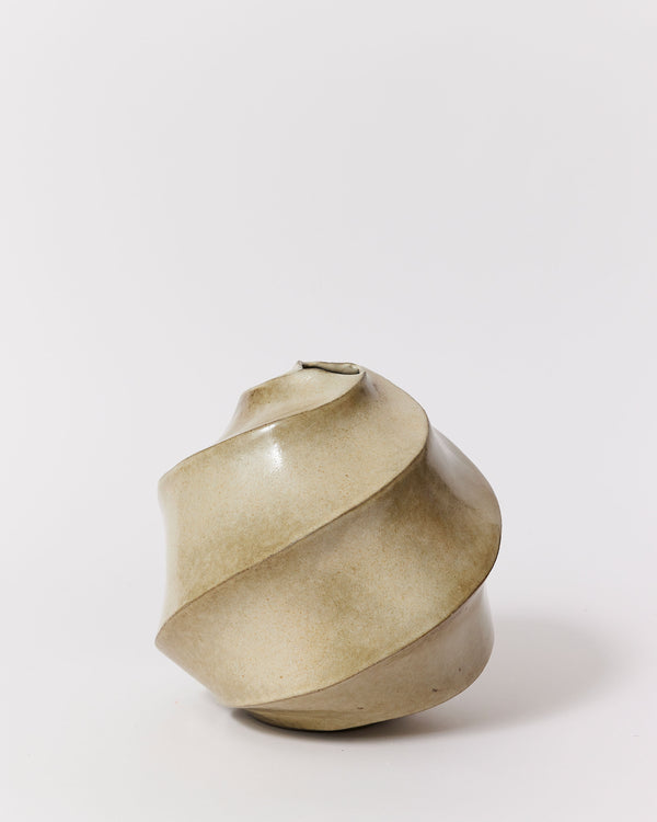 Terunobu Hirata — Shirahagi Faceted Vase in Olive Green