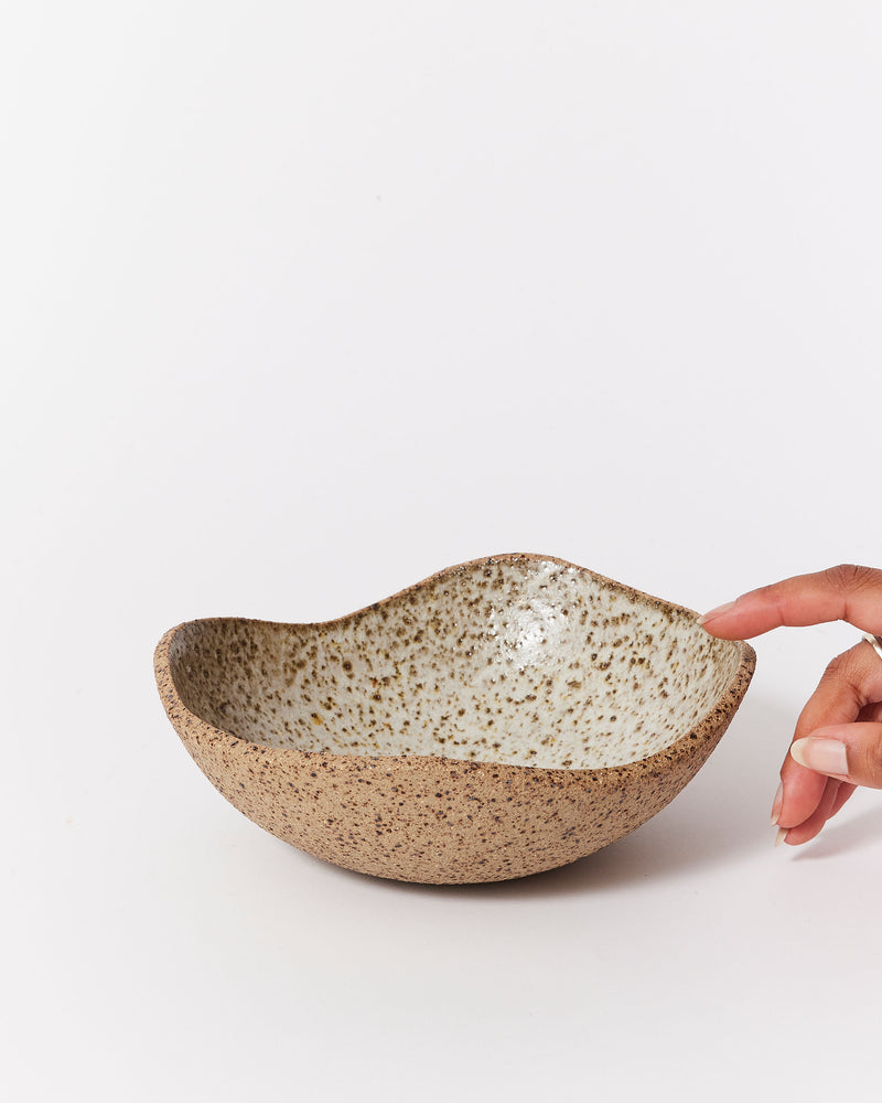 Tracy Muirhead — Medium Stackable Serving Dish in Oatmeal Speckle