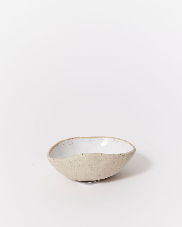 Tracy Muirhead — Medium Salt Dish in White
