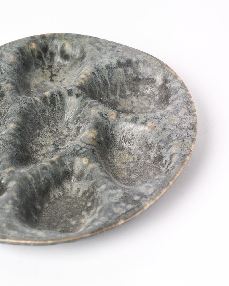 Christopher Plumridge  — '6' Oyster Plate in Black Crystal Matte