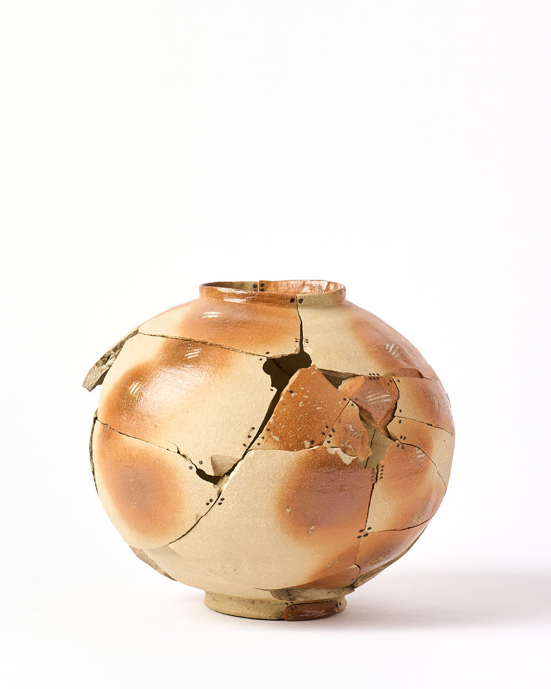 Alana Wilson — Earth Jar, 2025