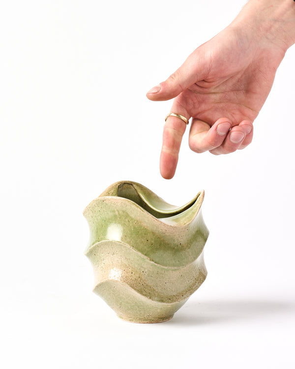 Terunobu Hirata —  'Iga Ryokubai' Faceted Wave Vase
