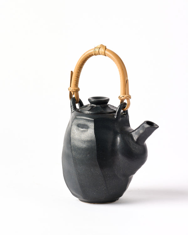 Terunobu Hirata — Faceted Teapot in Black Matte Glaze