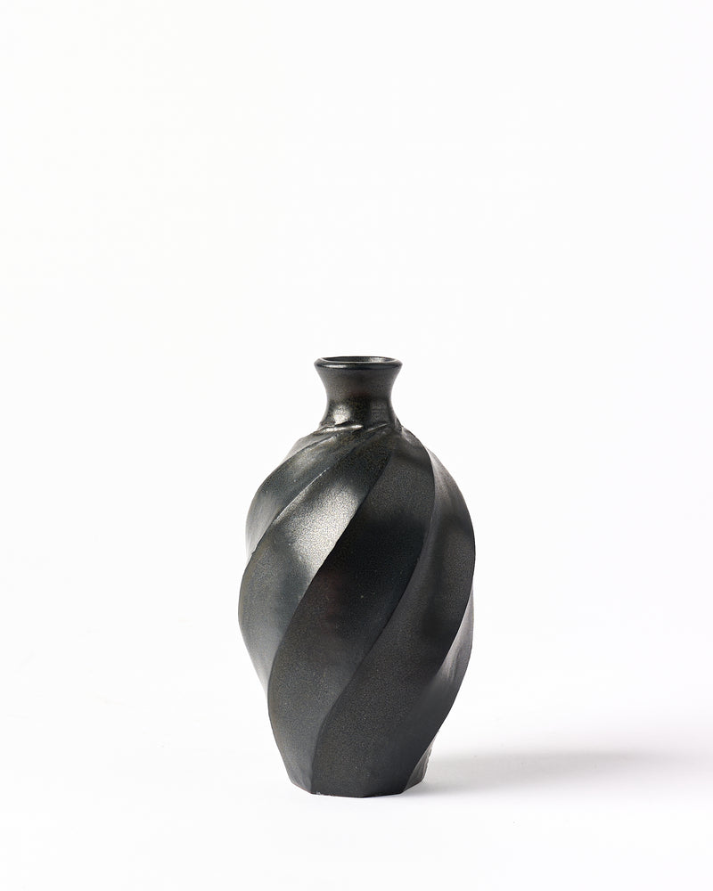 Terunobu Hirata — Faceted Sake Bottle in Black Glaze