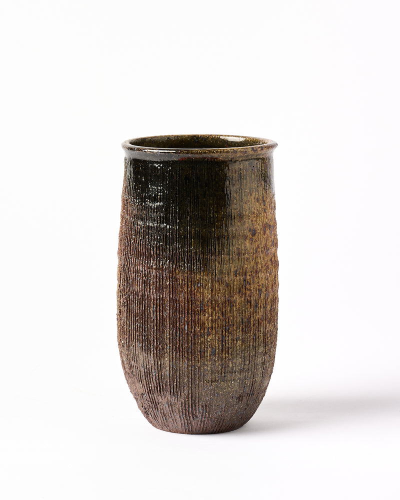 Terunobu Hirata —  Tall 'Henko' Vase in Matte Black Glaze