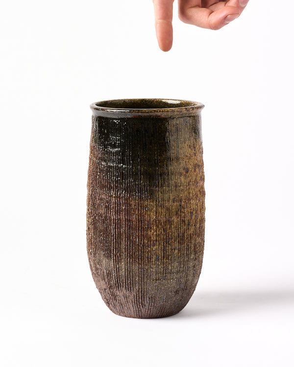 Terunobu Hirata —  Tall 'Henko' Vase in Matte Black Glaze
