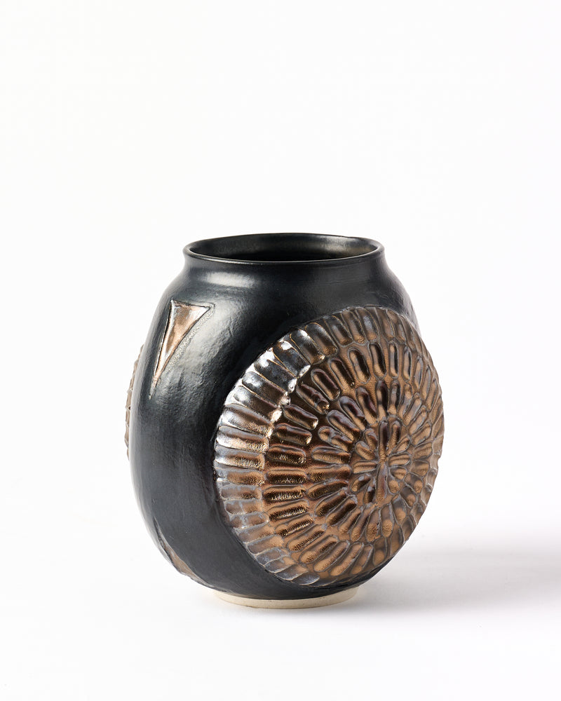 Terunobu Hirata —  Carved Gold Lustre Vase Vase