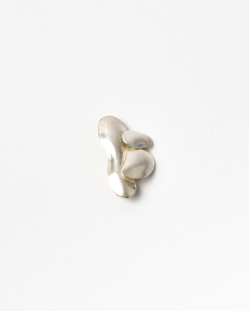 Sarah Marie Jones – ''Blobs of Longing: Hollow Form', Brooch in Fine Silver