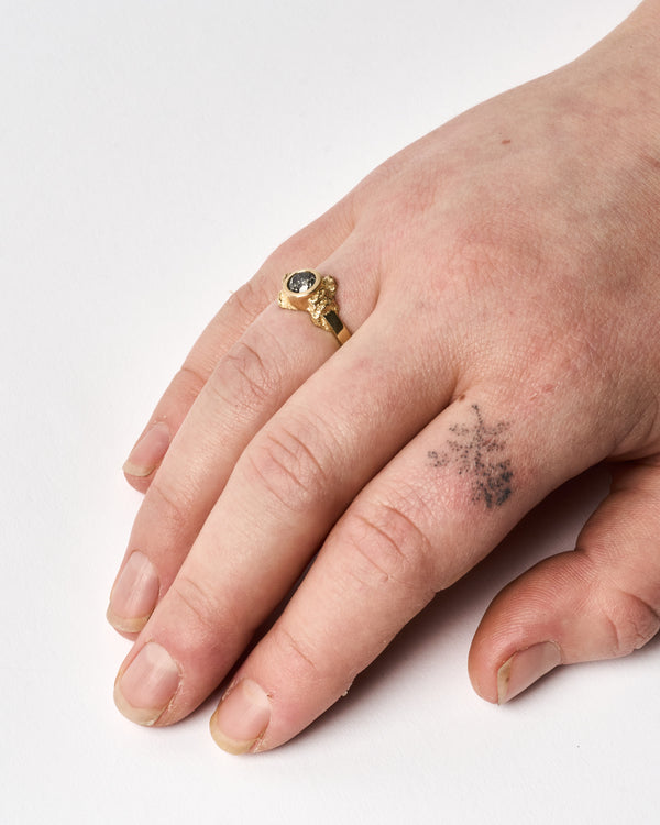 Alicia Hannah Naomi —  'Icø' Ring